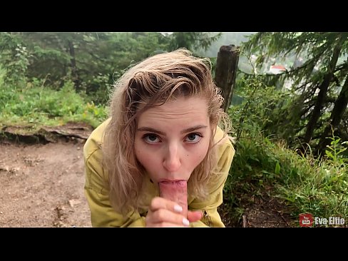 ❤️ Merch yn llyncu cum ar ôl blowjob cyhoeddus - Eva Elfi ☑Fffycin ar cy.psi-mass.ru ❤